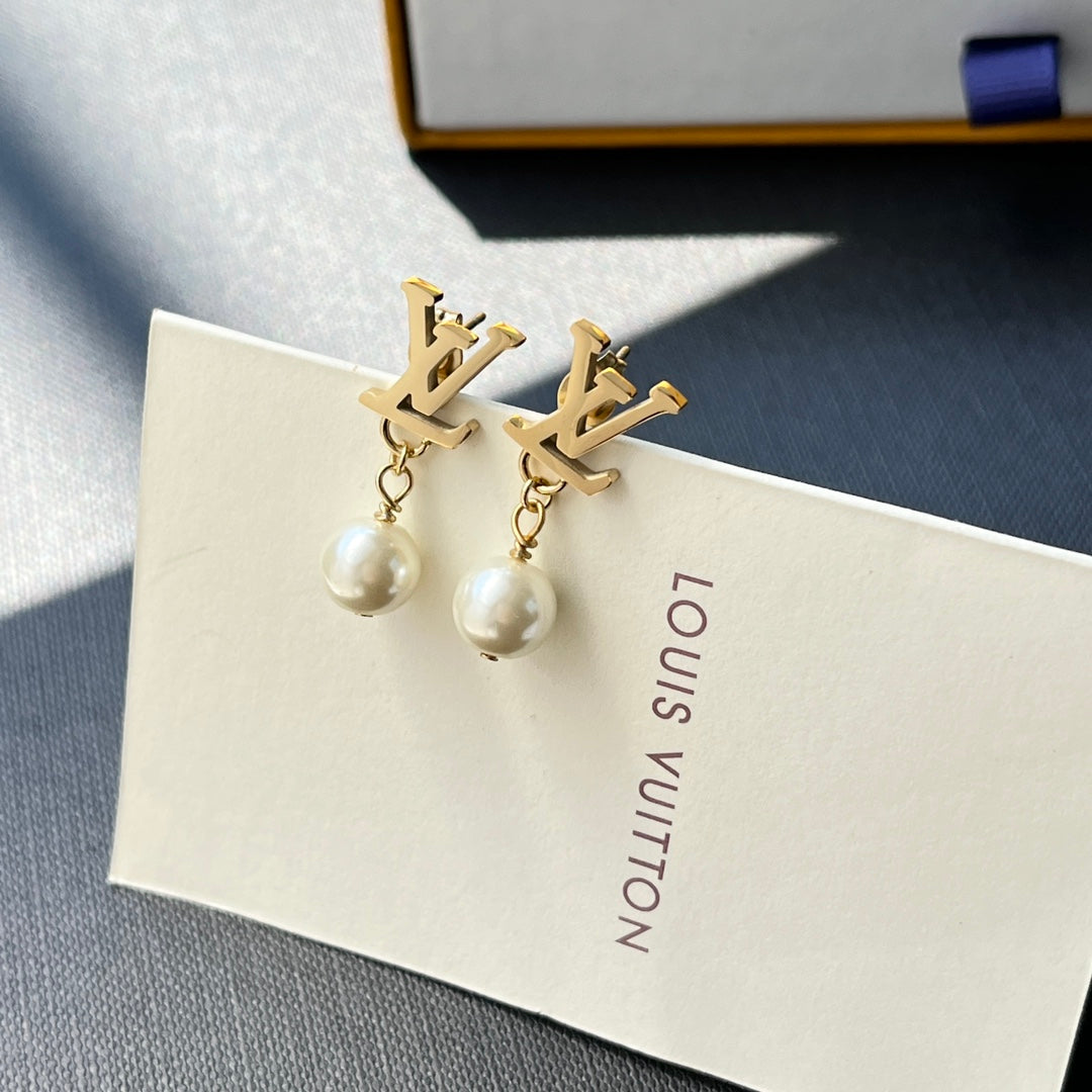 Fashionable Luxury Jewelry Earrings