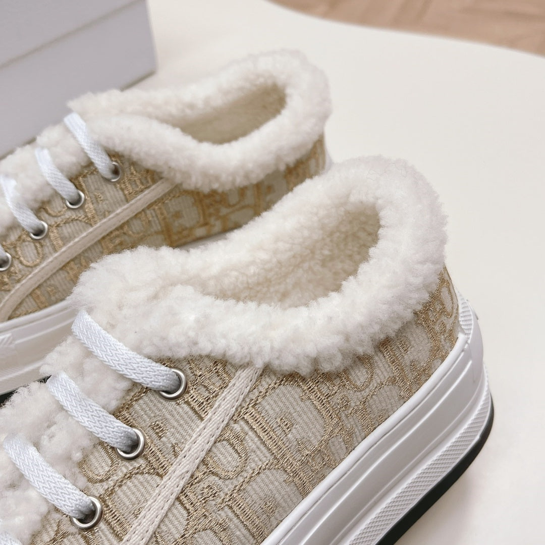 Wool casual sneakers