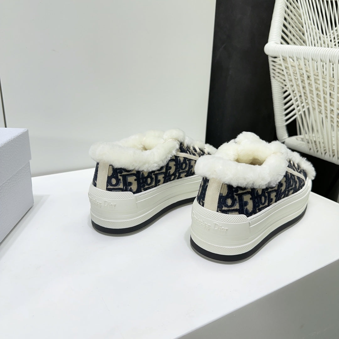 New Casual Thick-Soled Fur Shoes