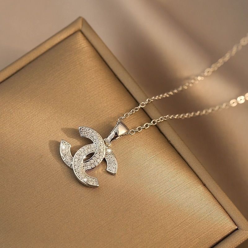 Fashionable ladies' high-end full diamond sweater necklace