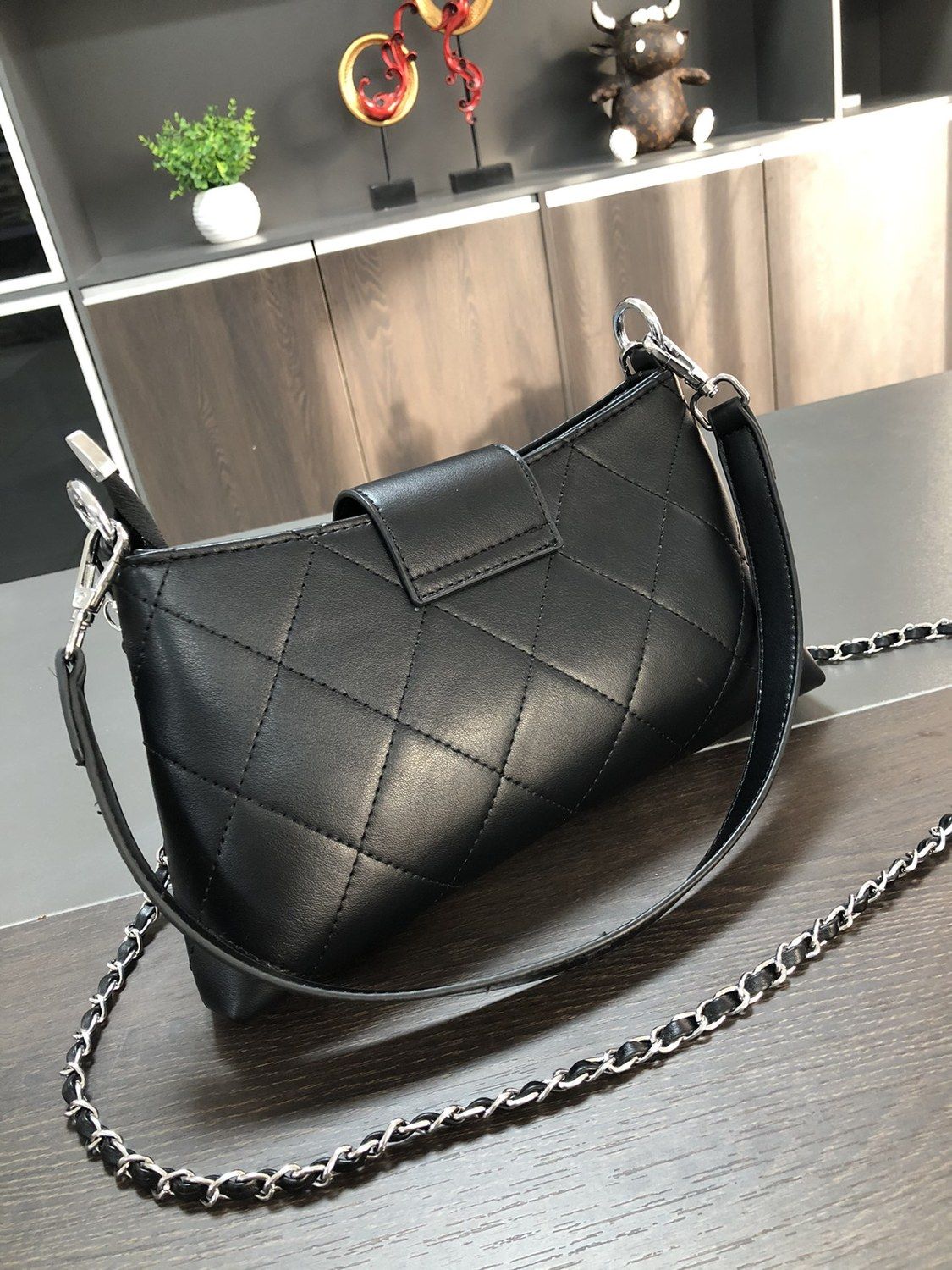 Fashionable light Luxury single Shoulder Underarm Bag