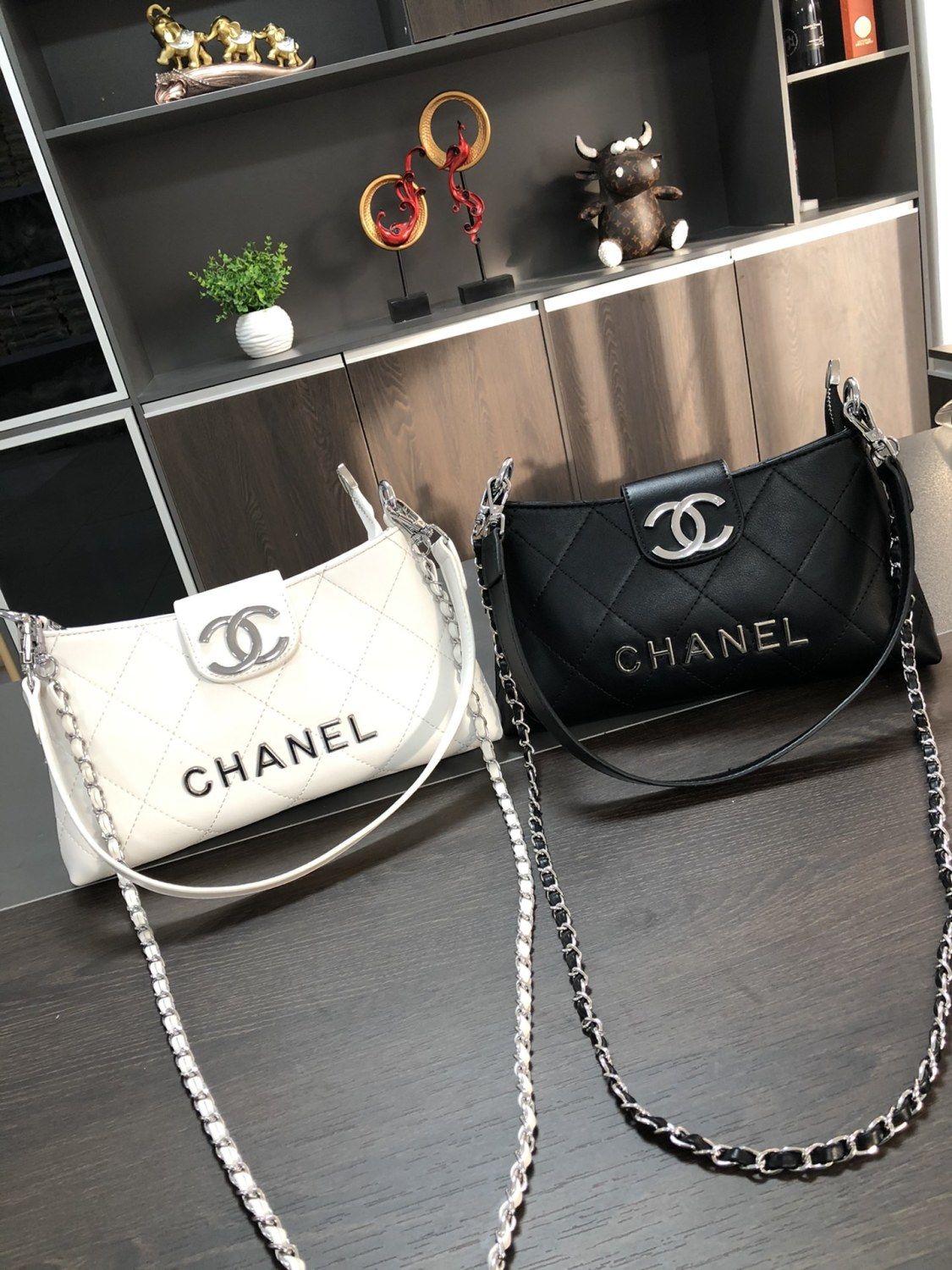 Fashionable light Luxury single Shoulder Underarm Bag