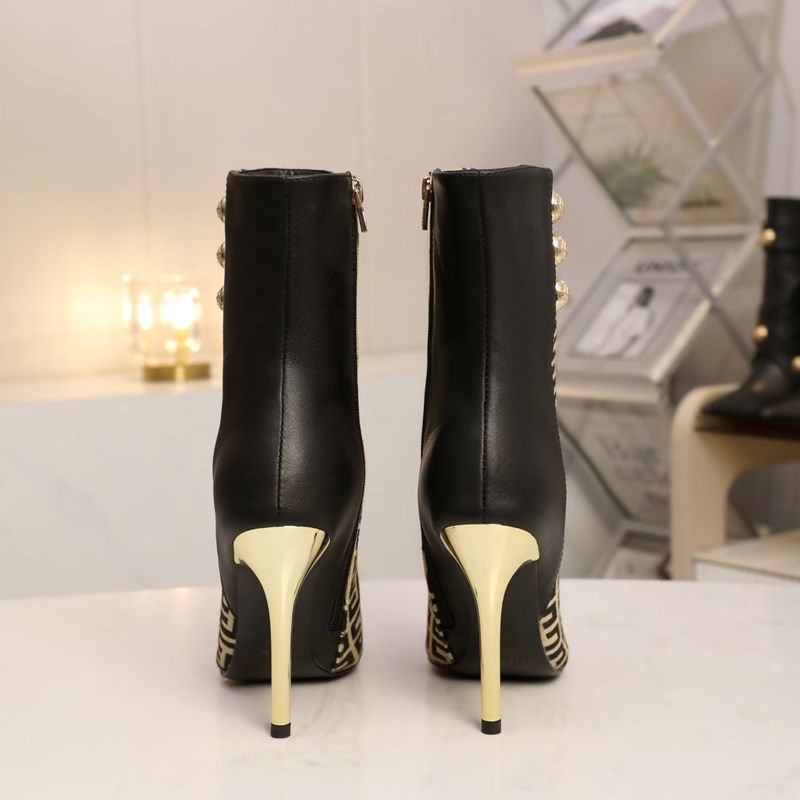 Short boots Pointed High Heels