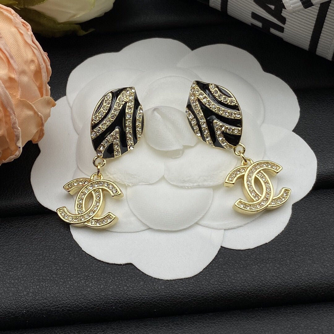 Women's Fashion Luxury High-end Earrings