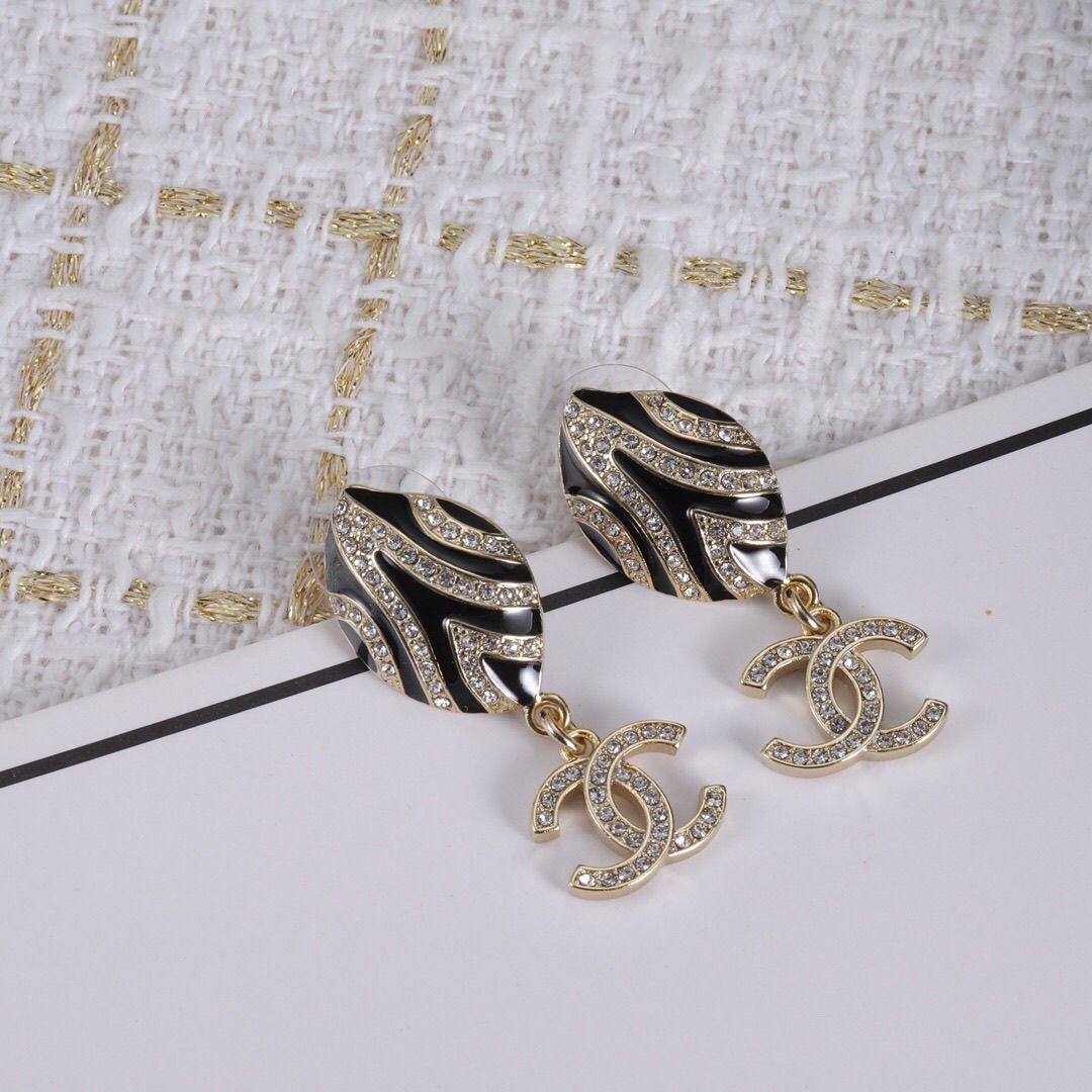 Women's Fashion Luxury High-end Earrings