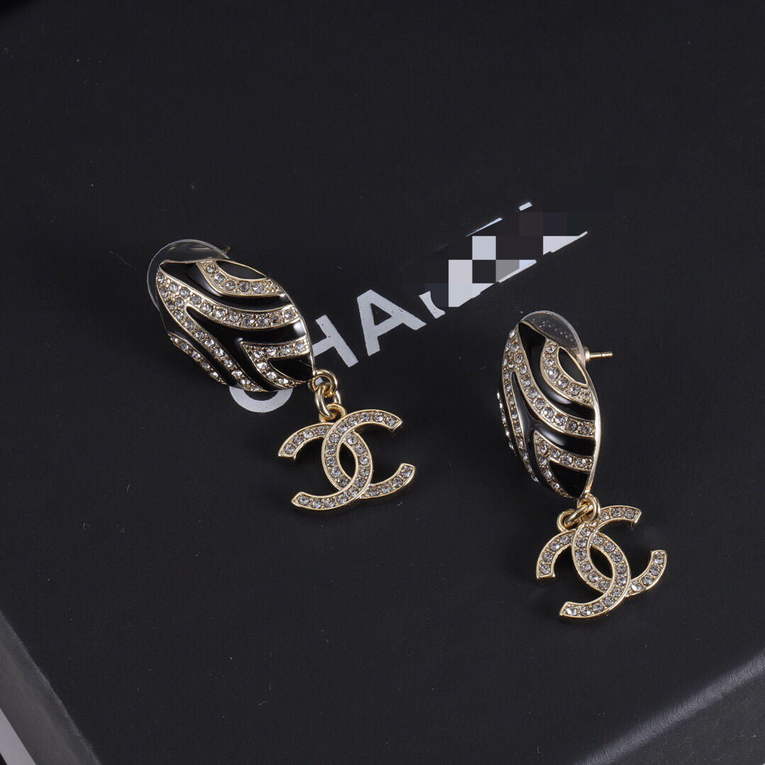 Women's Fashion Luxury High-end Earrings