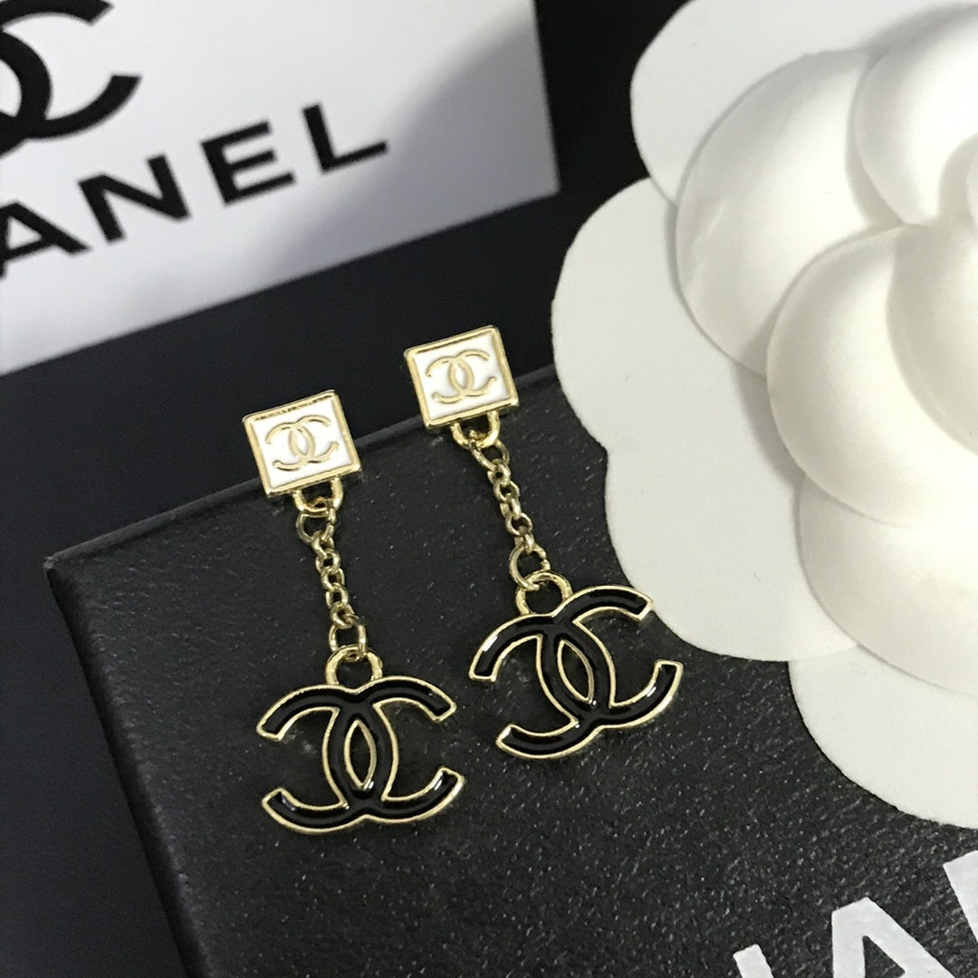 Women's Stylish and Exquisite Earrings