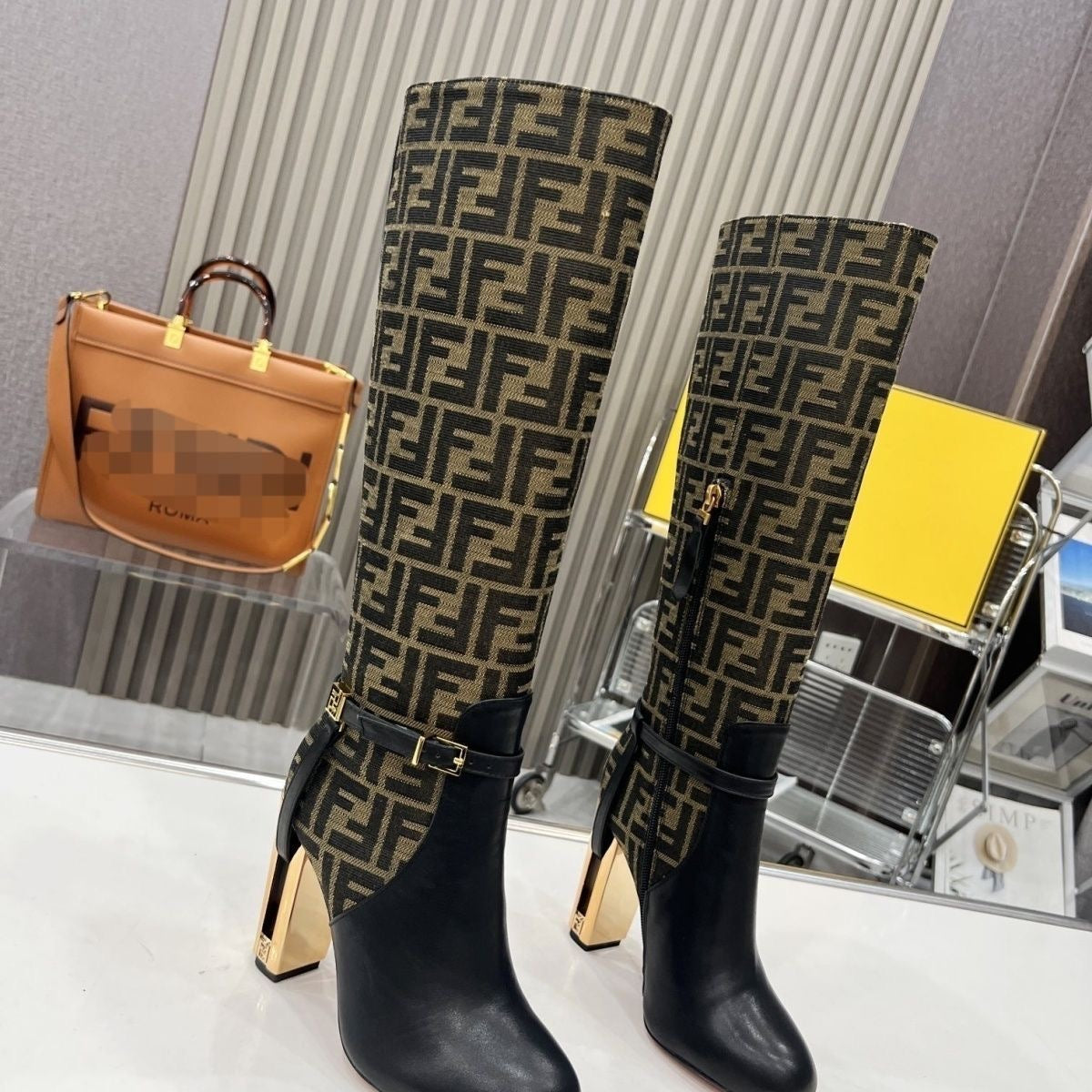 Women's Fashionable High-End Thick-Heeled Boots