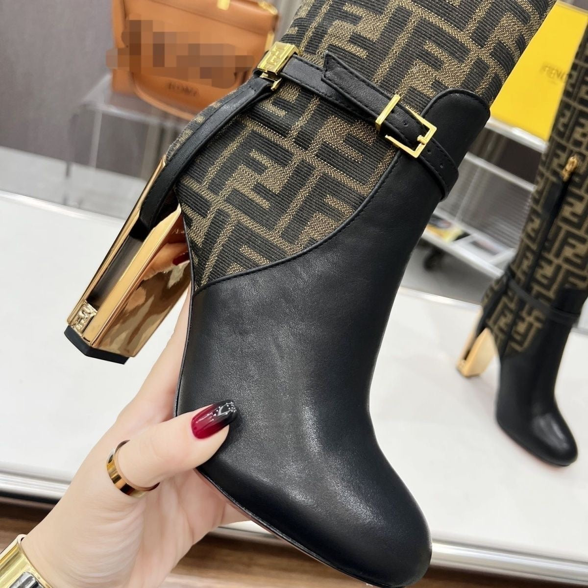 Women's Fashionable High-End Thick-Heeled Boots